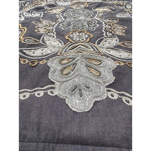 Pottery barn Lara Applique Embroidered Beaded decorative pillow cover 24x24" - Picture 4 of 13